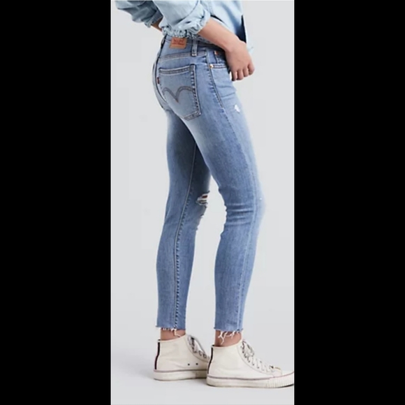 Levi's Wedgie Jeans - Picture 6 of 15